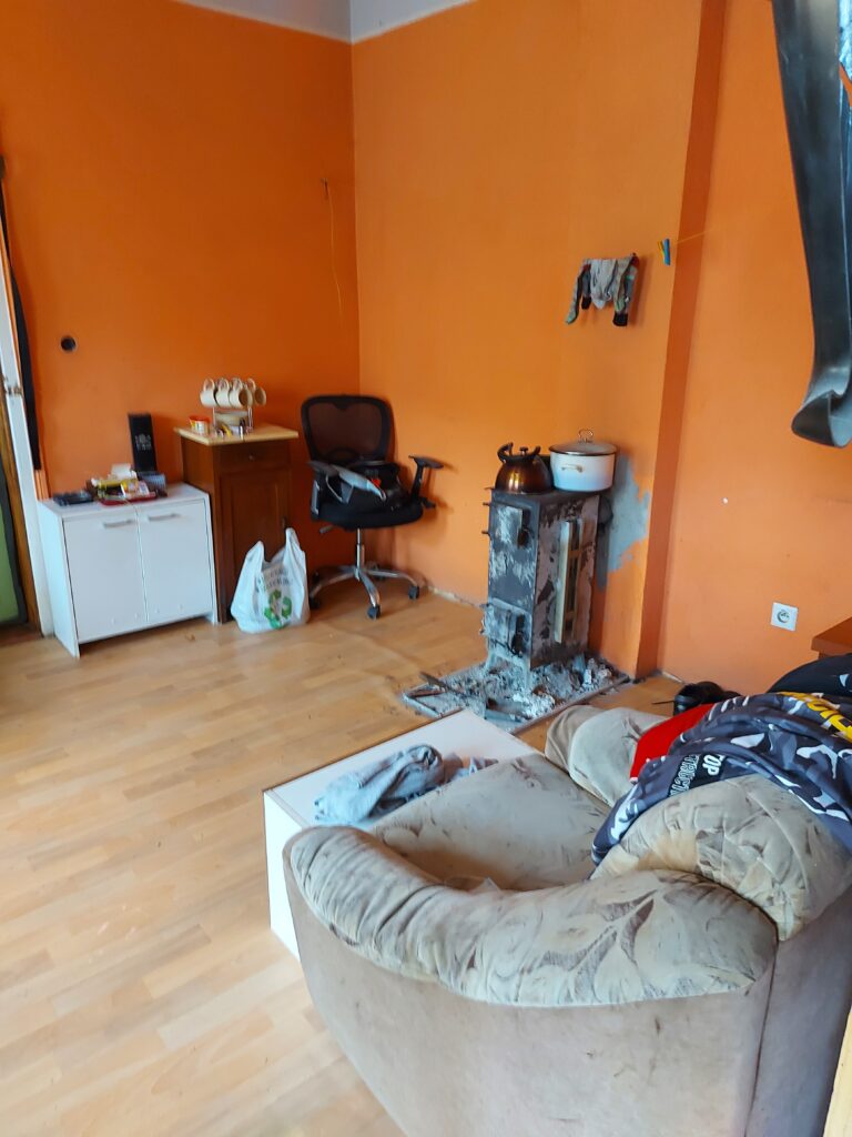 Pokój przed remontem Jana Kochanowskiego 12 lokal nr 2