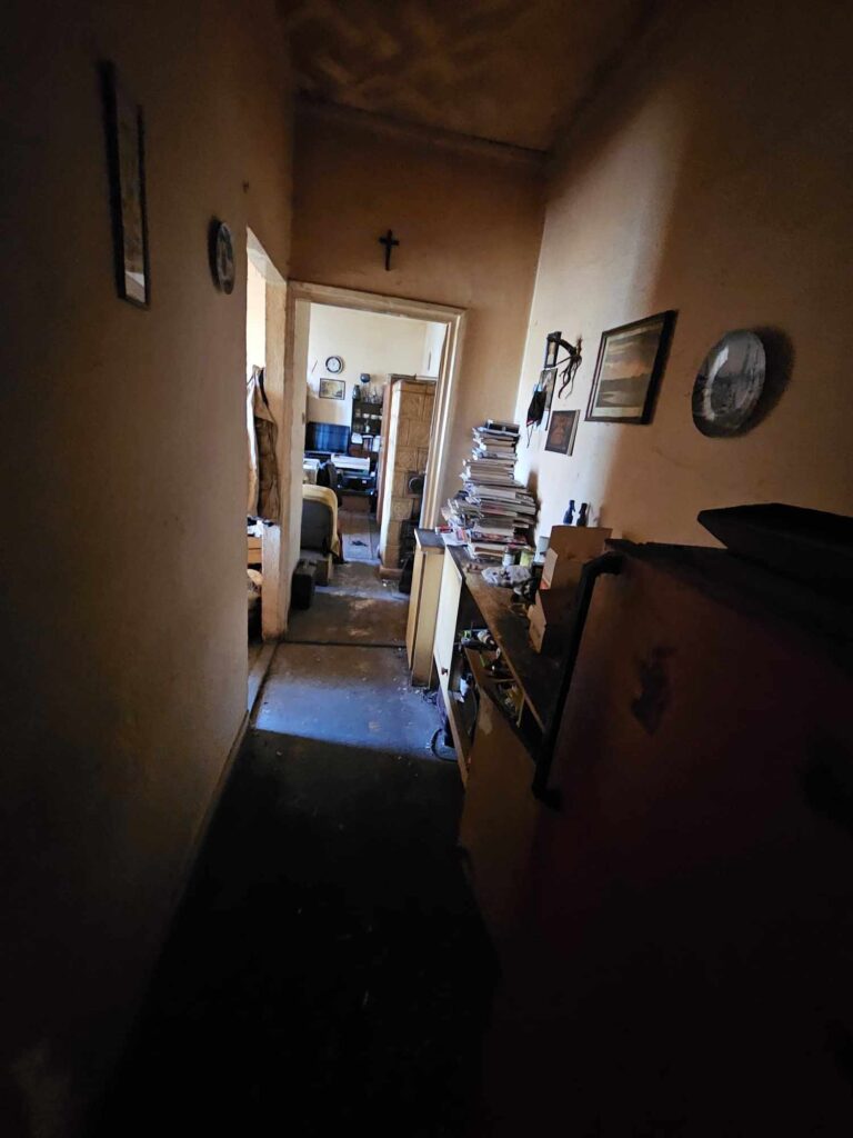 Przedpokój przed remontem Nowomiejska 27 lokal nr 5