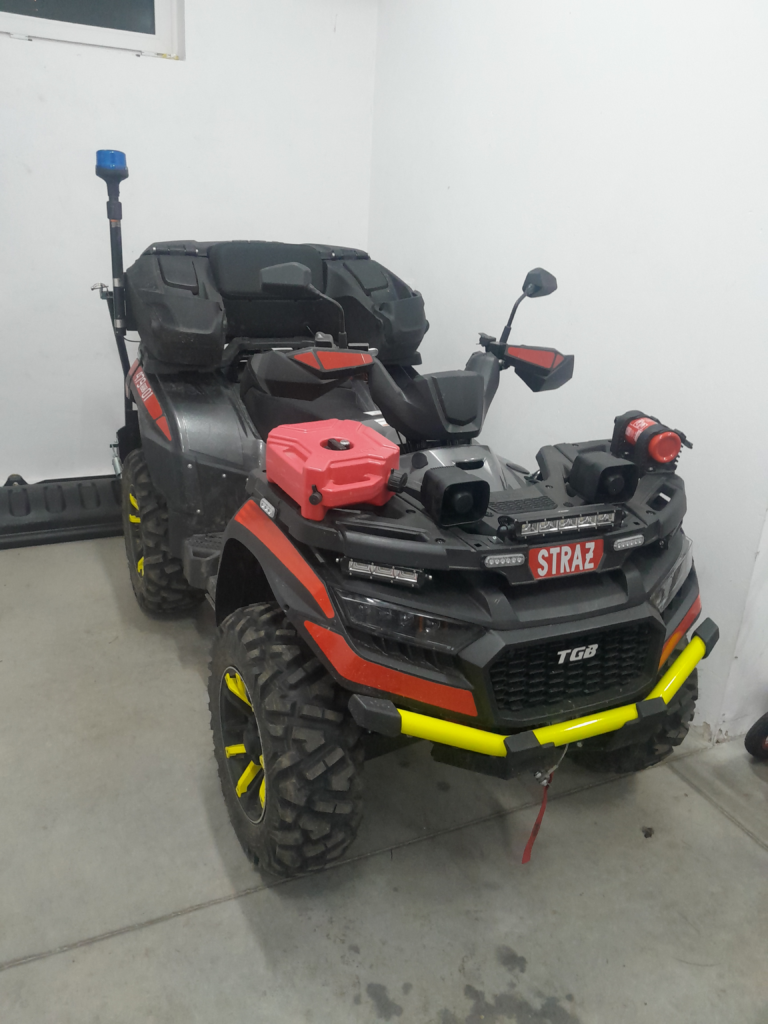 Nowy quad ratowniczy używany przez OSP Leśna.